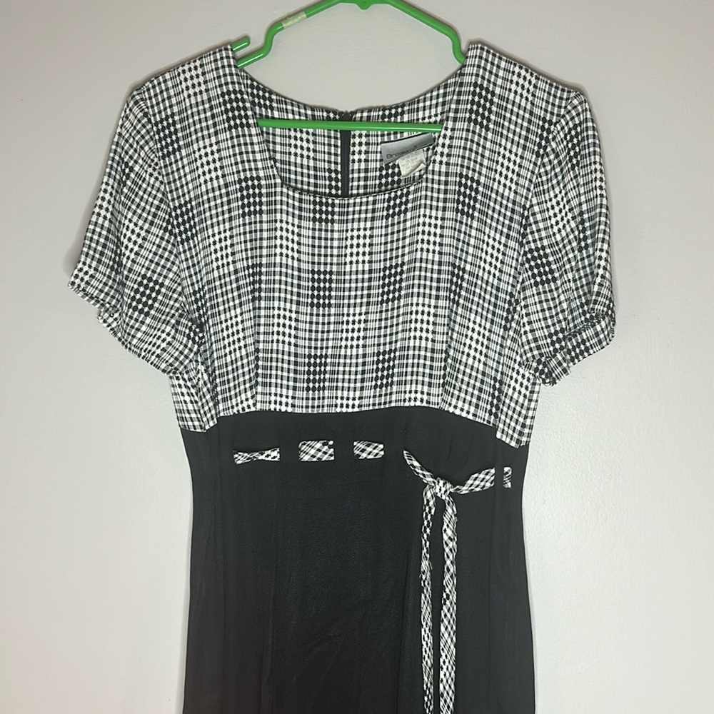 Breaking’ Loose 90s vintage black-and-white dress size 11/12
